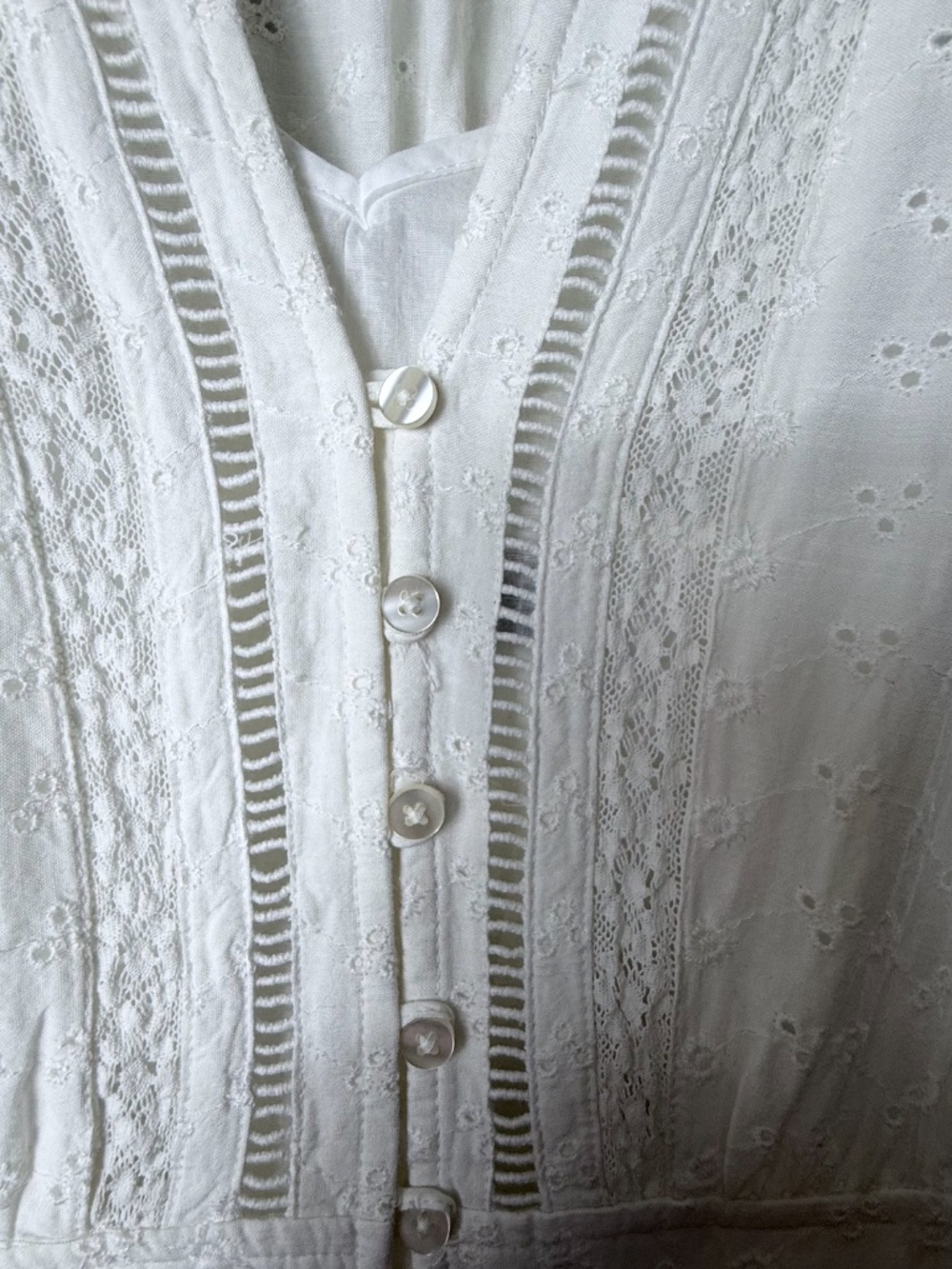 Gap White Puff Sleeve Eyelet Midi Dress Button Front Broderie Size Medium (Q) - Picture 8 of 8